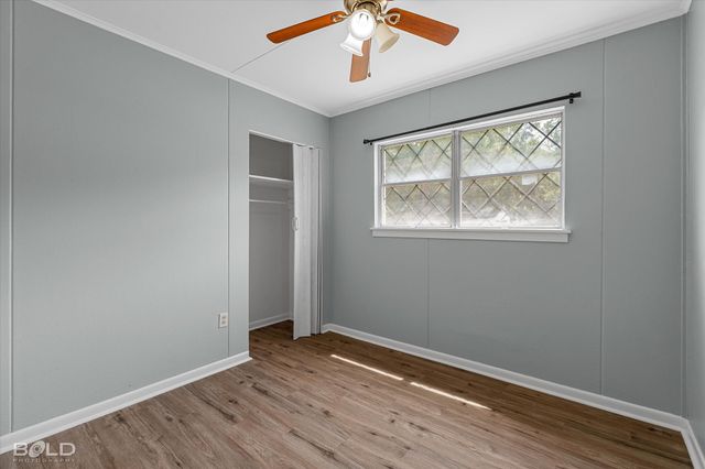 4605 Birdwell Lane, Bossier City, LA 71111