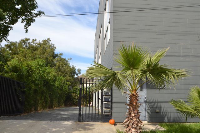 1316 Cleveland A, Houston, TX 77019