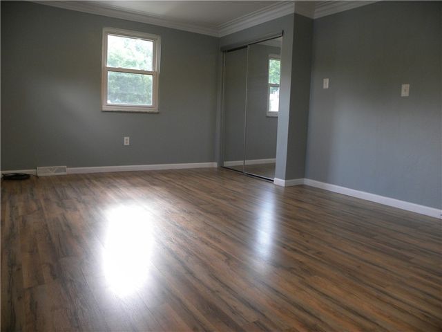 125 Everglade Dr, Penn Hills, PA 15235