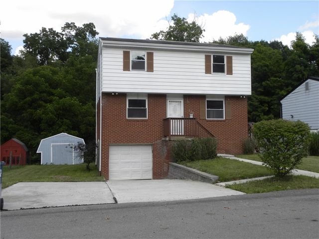 125 Everglade Dr, Penn Hills, PA 15235