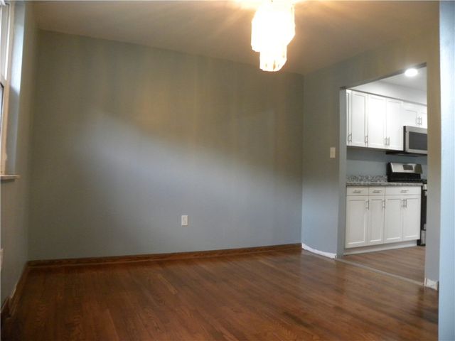 125 Everglade Dr, Penn Hills, PA 15235