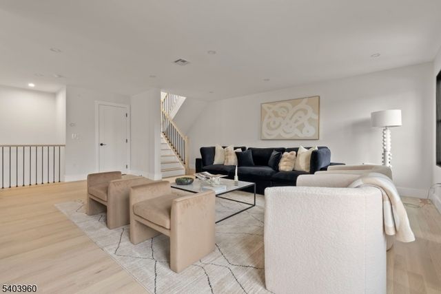 112 Valley Rd A, Montclair Twp., NJ 07042