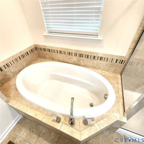 2776 Kimball Ln, New Kent, VA 23141