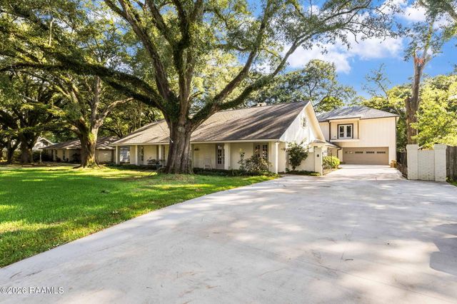 320 Lippi Boulevard, Lafayette, LA 70508