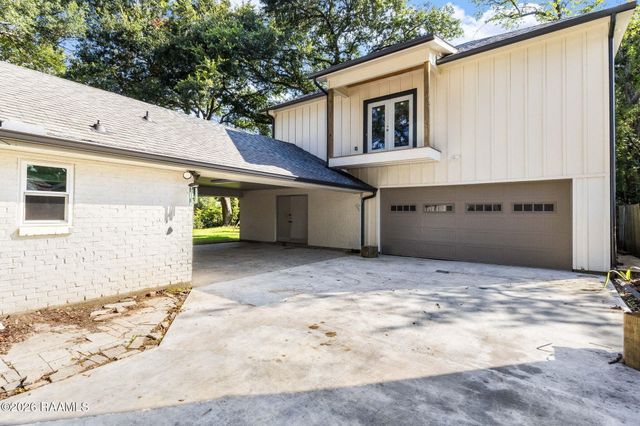 320 Lippi Boulevard, Lafayette, LA 70508