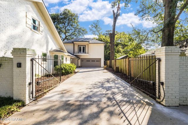 320 Lippi Boulevard, Lafayette, LA 70508