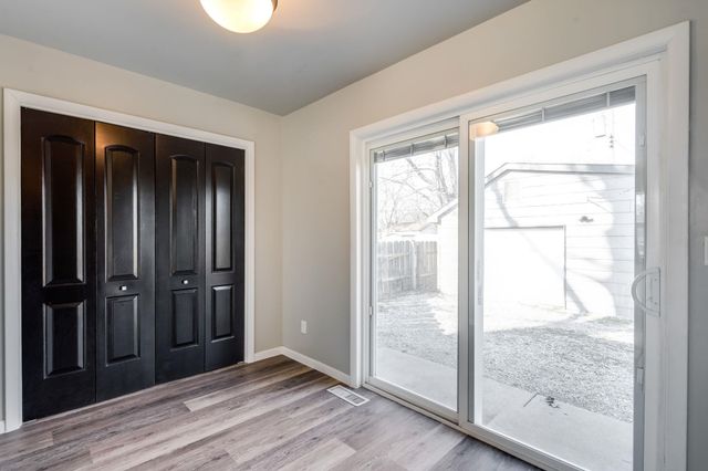 324 W 4th St, Haysville, KS 67060