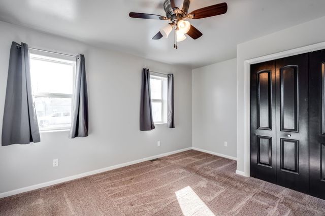 324 W 4th St, Haysville, KS 67060