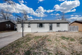 324 W 4th St, Haysville, KS 67060