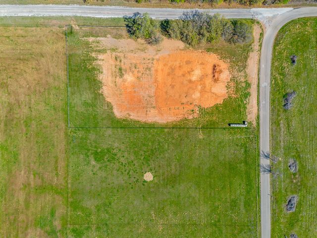 1100 Clover Drive, Poolville, TX 76487