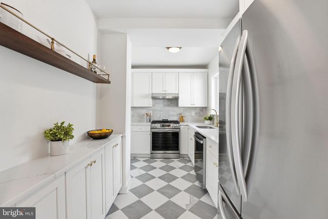 3343 MARTHA CUSTIS DR, Alexandria, VA 22302