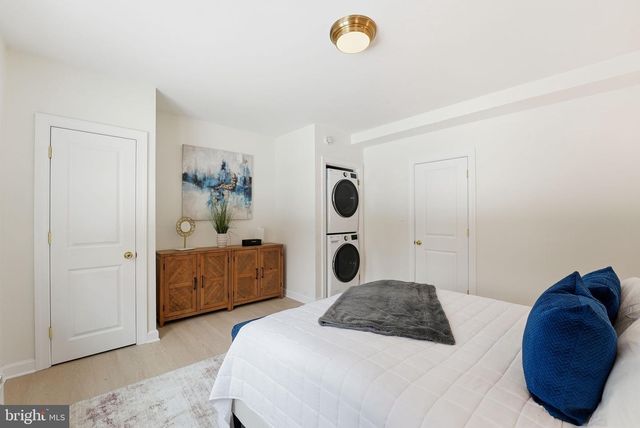 3343 MARTHA CUSTIS DR, Alexandria, VA 22302