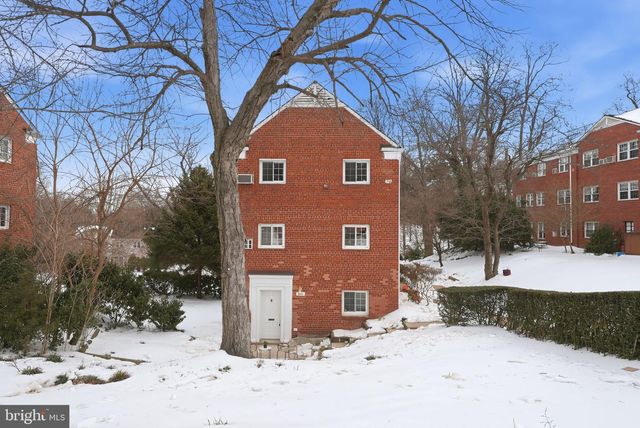 3343 MARTHA CUSTIS DR, Alexandria, VA 22302