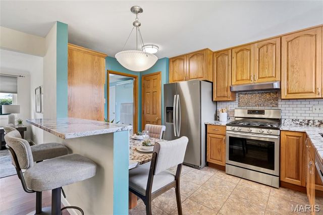 11872 Doverhill Court, Sunset Hills, MO 63128