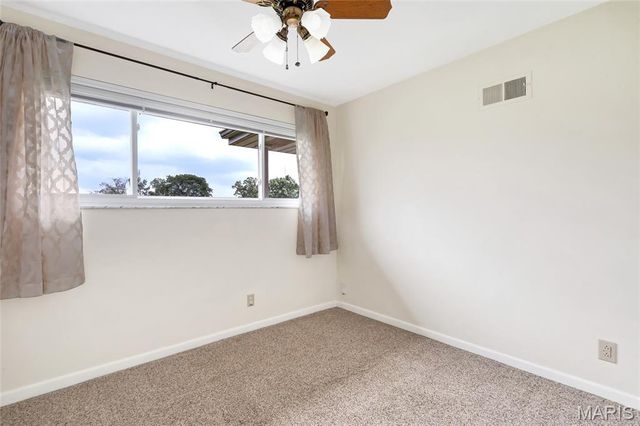 11872 Doverhill Court, Sunset Hills, MO 63128