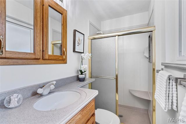 11872 Doverhill Court, Sunset Hills, MO 63128