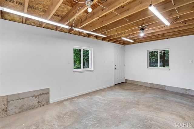 11872 Doverhill Court, Sunset Hills, MO 63128