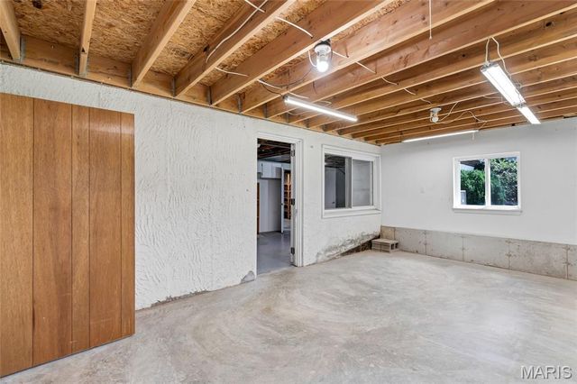 11872 Doverhill Court, Sunset Hills, MO 63128
