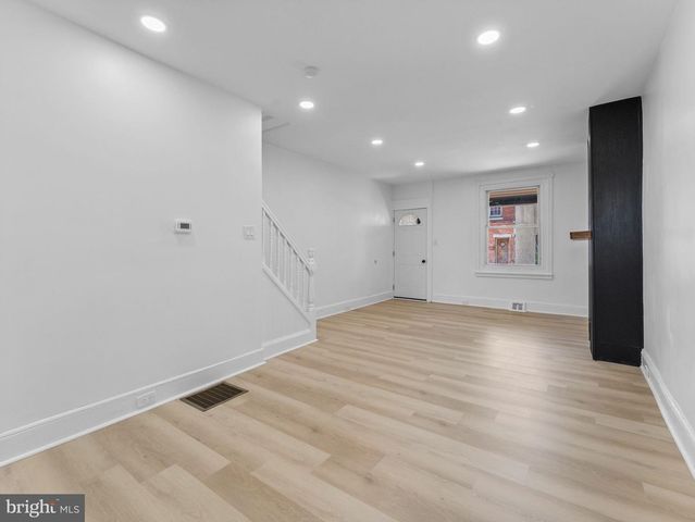 6148 UPLAND ST, Philadelphia, PA 19142