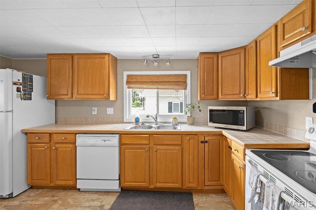112 3rd Avenue, Edwardsville, IL 62025