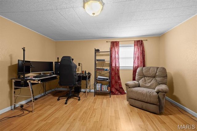 112 3rd Avenue, Edwardsville, IL 62025
