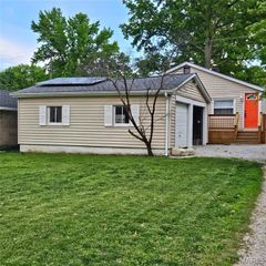112 3rd Avenue, Edwardsville, IL 62025