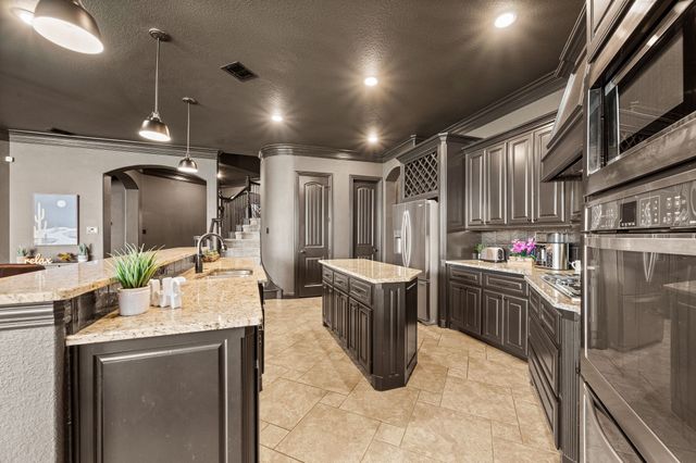 14 Wimbledon Court, Heath, TX 75032