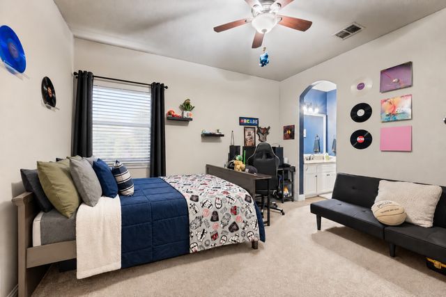 14 Wimbledon Court, Heath, TX 75032