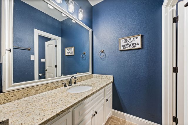 14 Wimbledon Court, Heath, TX 75032
