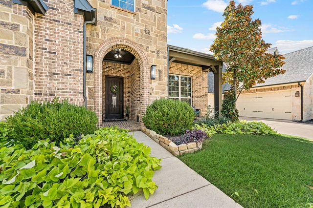 14 Wimbledon Court, Heath, TX 75032
