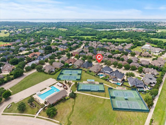14 Wimbledon Court, Heath, TX 75032