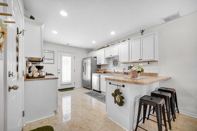 13916 Flagstaff Street, Cedar Lake, IN 46303