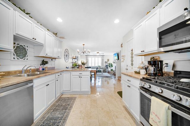 13916 Flagstaff Street, Cedar Lake, IN 46303