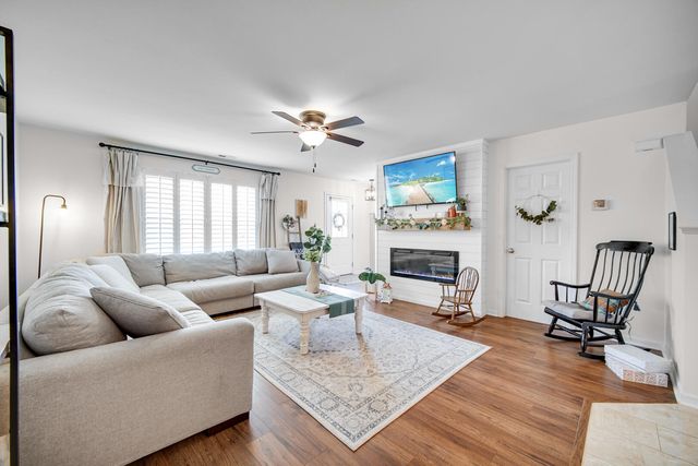 13916 Flagstaff Street, Cedar Lake, IN 46303