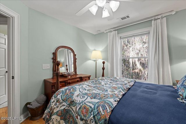 4 Battery Point Lane, Beaufort, SC 29902