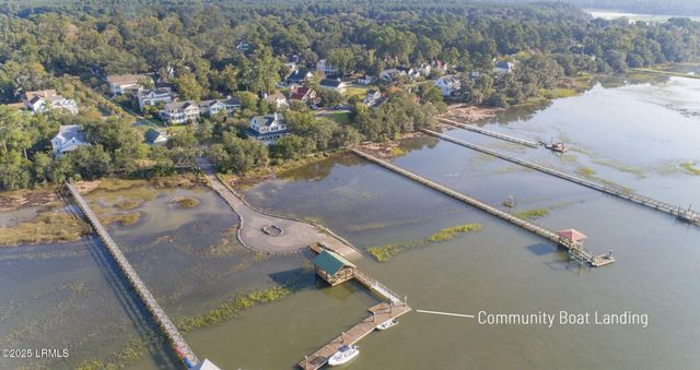 4 Battery Point Lane, Beaufort, SC 29902