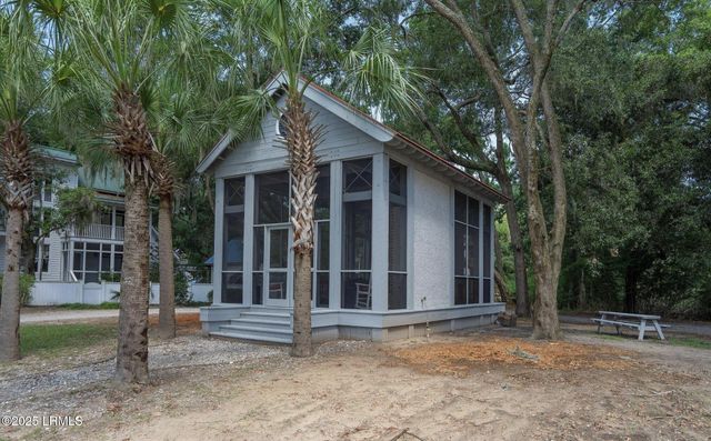 4 Battery Point Lane, Beaufort, SC 29902