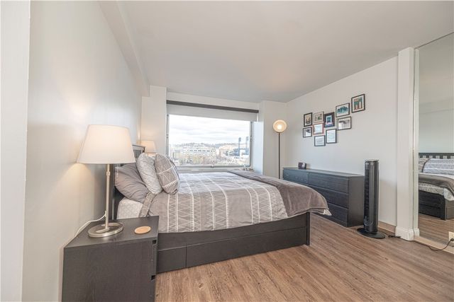 320 Fort Duquesne Blvd 7E, Downtown Pgh, PA 15222