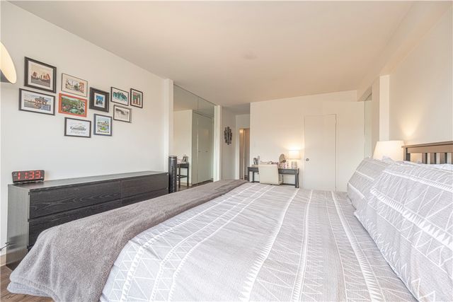 320 Fort Duquesne Blvd 7E, Downtown Pgh, PA 15222