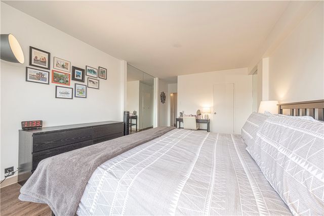 320 Fort Duquesne Blvd 7E, Downtown Pgh, PA 15222