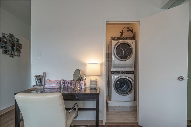 320 Fort Duquesne Blvd 7E, Downtown Pgh, PA 15222