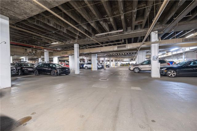 320 Fort Duquesne Blvd 7E, Downtown Pgh, PA 15222