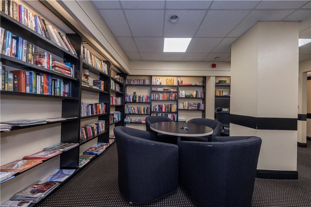 320 Fort Duquesne Blvd 7E, Downtown Pgh, PA 15222