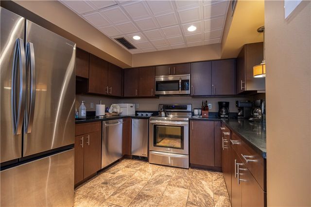 320 Fort Duquesne Blvd 7E, Downtown Pgh, PA 15222