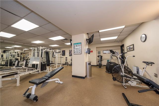 320 Fort Duquesne Blvd 7E, Downtown Pgh, PA 15222