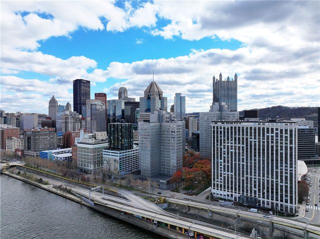 320 Fort Duquesne Blvd 7E, Downtown Pgh, PA 15222