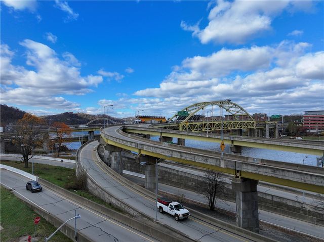 320 Fort Duquesne Blvd 7E, Downtown Pgh, PA 15222