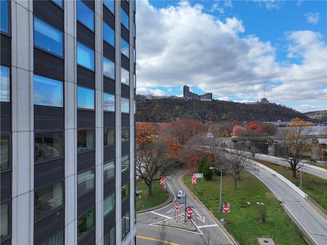 320 Fort Duquesne Blvd 7E, Downtown Pgh, PA 15222