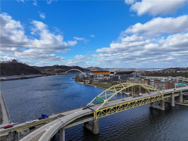 320 Fort Duquesne Blvd 7E, Downtown Pgh, PA 15222