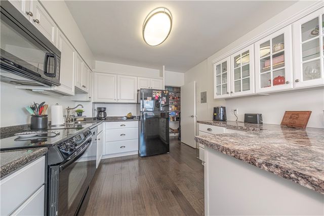 320 Fort Duquesne Blvd 7E, Downtown Pgh, PA 15222